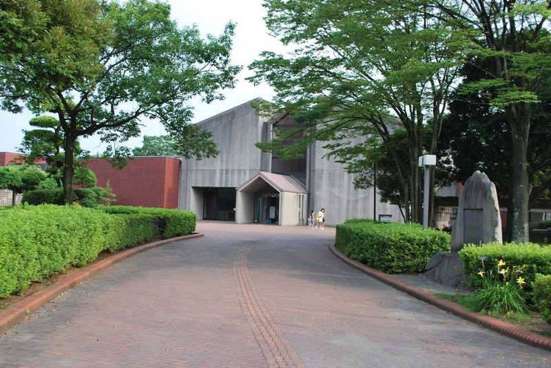 羽生市立図書館・郷土資料館の画像