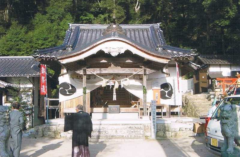 石上布都魂神社の画像