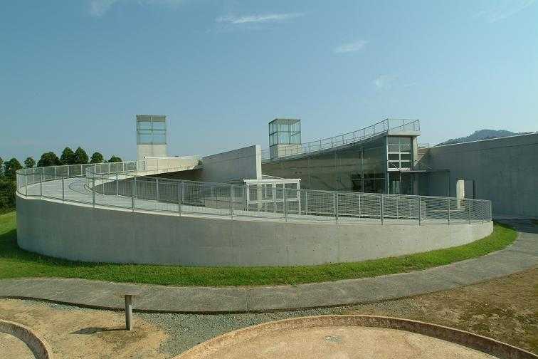 熊本県立装飾古墳館の画像