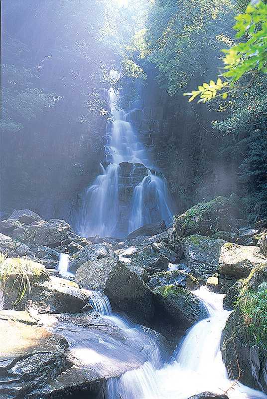 湯の鶴七滝大滝の画像