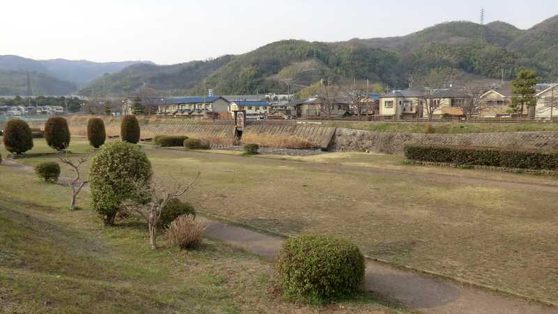 水無瀬川東大寺公園付近の画像