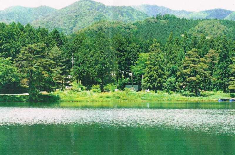 池の平湖の画像