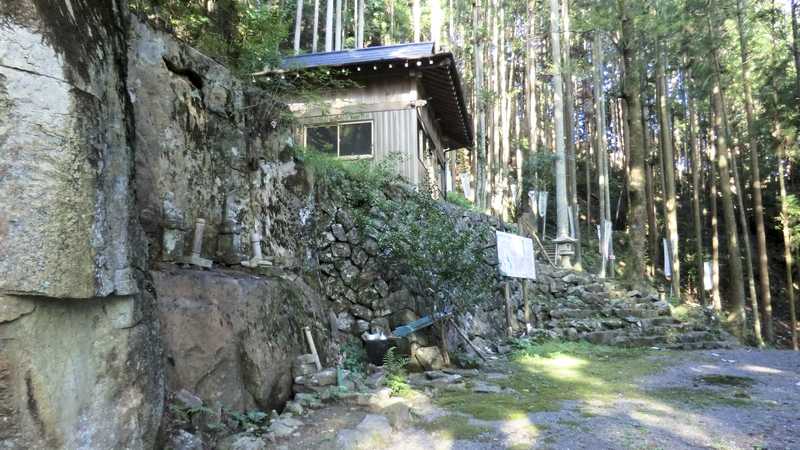 隠居山観音の画像