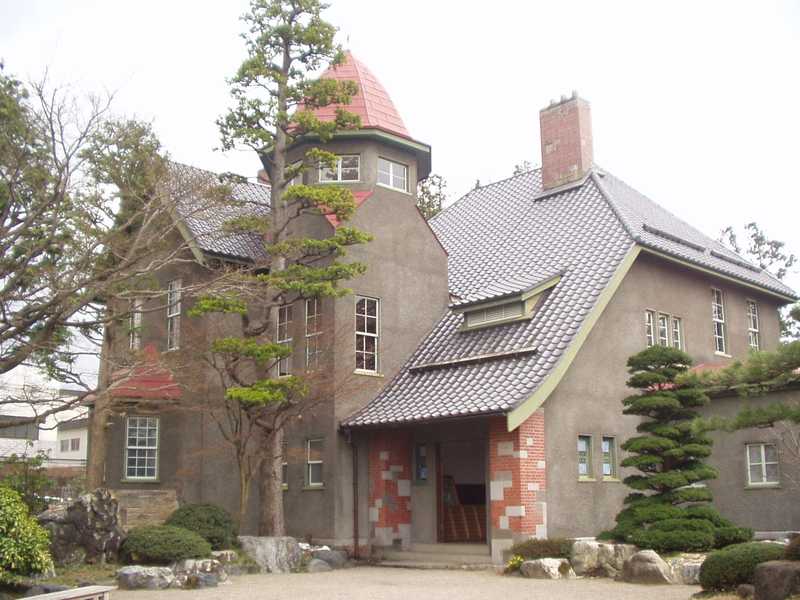 藤田記念庭園考古館の画像