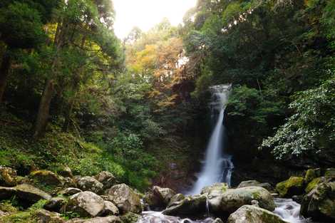 花乱の滝 早良区 西区 峡谷 沢 滝 谷等名 の施設情報 いつもnavi