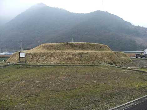 盛土山古墳の画像