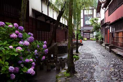 郡上八幡やなか水のこみち 中濃 町並み 街道 通り 坂 の施設情報 いつもnavi