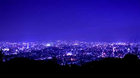 京都市営展望台から眺める京都市街の夜景 東山山頂公園 山科 夜景の名所 ライトアップ の施設情報 いつもnavi