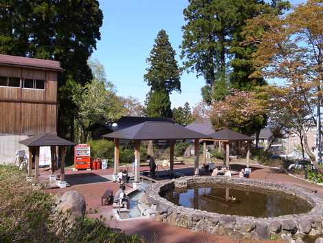 赤倉温泉足湯公園の画像