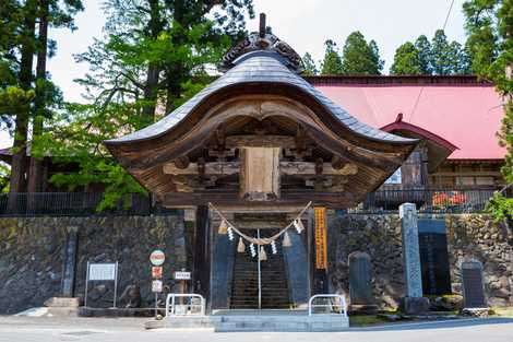 岩根沢三山神社 山形 寺院 神社 神宮 の施設情報 いつもnavi