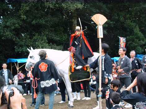 稚児流鏑馬祭の画像