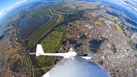 読売加須滑空場の画像