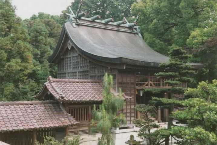 若宮八幡宮の画像