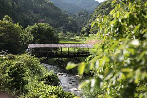 河内の屋根付き橋（田丸橋）の画像