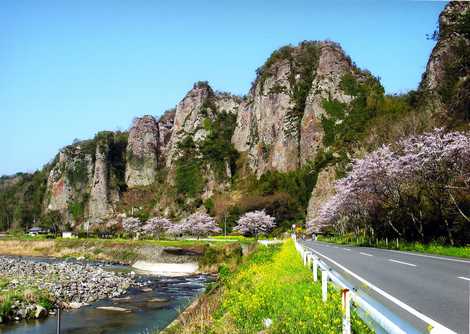 仙の岩の画像