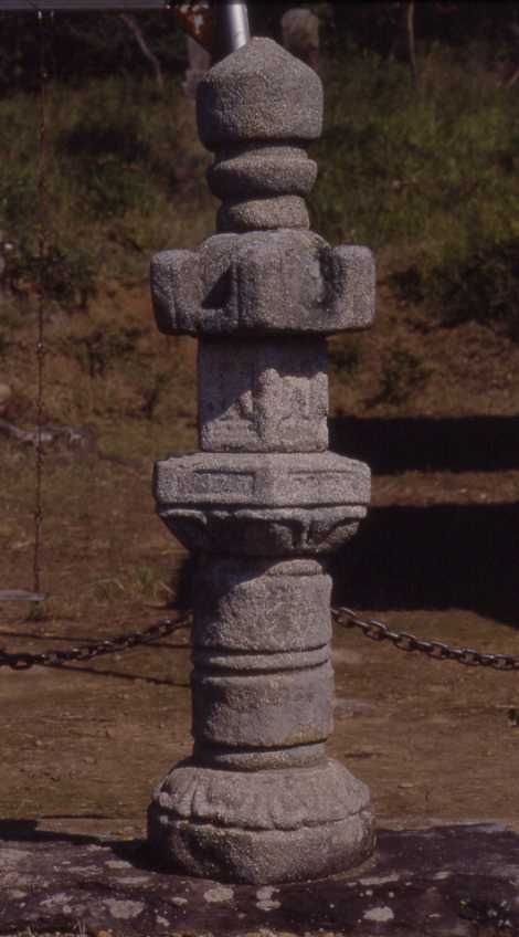 八幡神社石造六角地蔵宝幢の画像