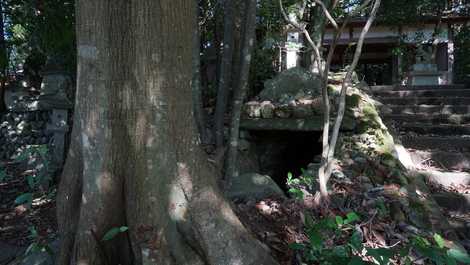 稲荷山古墳の画像