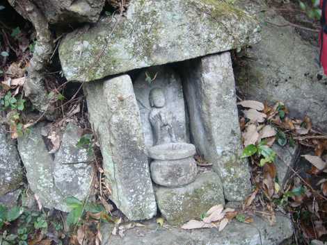 西田の石仏の画像