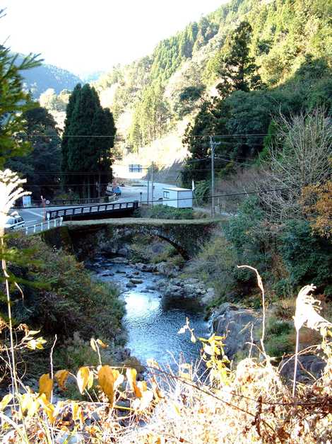 鹿路橋の画像