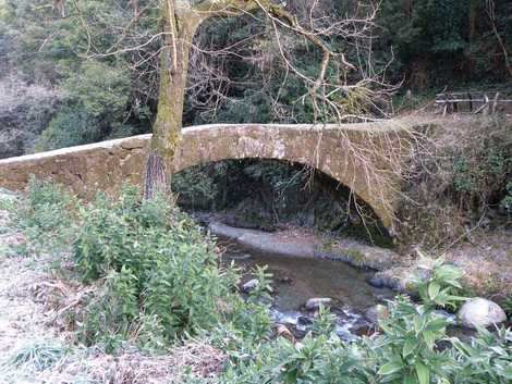 泉町の石橋の画像