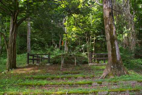 平家塚の画像