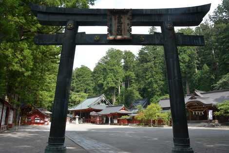 銅鳥居（二荒山神社）の画像