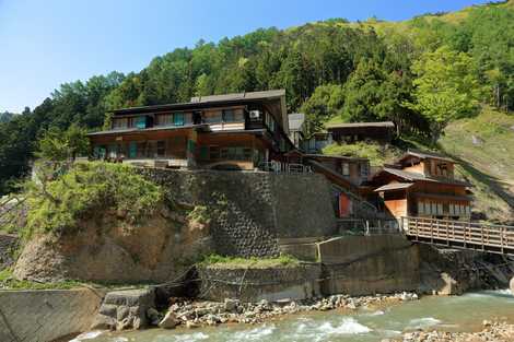 地獄谷温泉後楽館 志賀高原 飯山 温泉旅館 の施設情報 いつもnavi