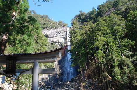 那智の滝の画像