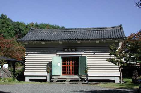 鶏足寺収蔵庫「己高閣」「世代閣」 鶏足寺収蔵庫「己高閣」「世代閣」の画像