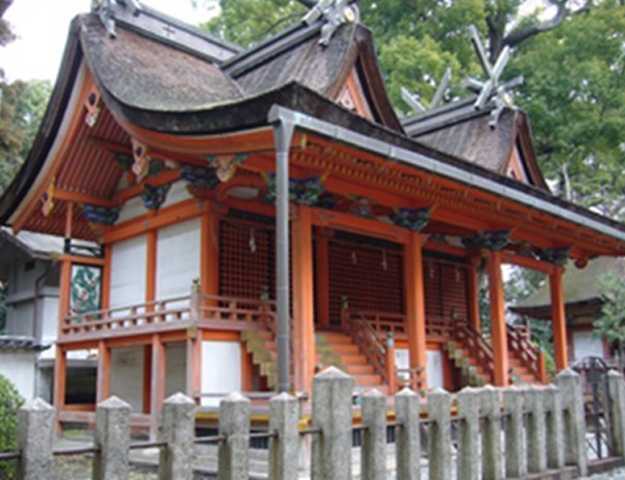 泉穴師神社の画像