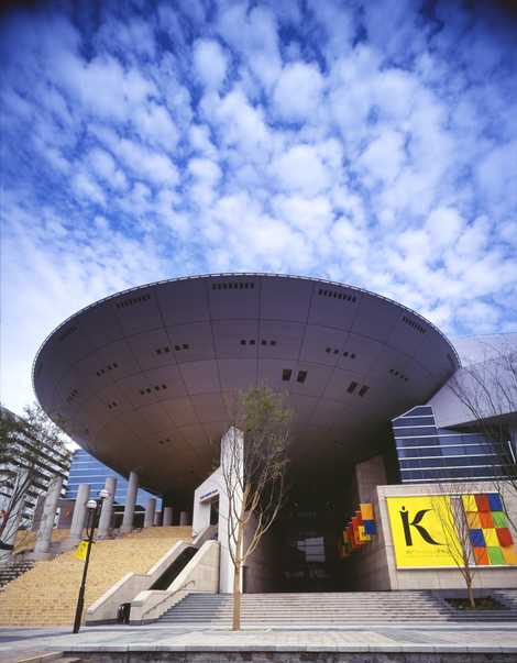 神戸ファッション美術館 神戸ファッション美術館の画像