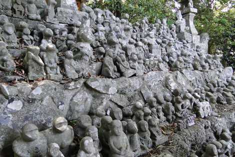 男嶽神社石猿群の画像