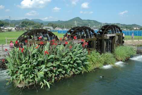 菱野の三連水車の画像