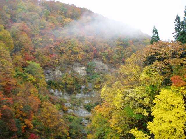 三途川渓谷 秋田県 横手 湯沢 の紅葉情報 紅葉特集 ドコモ地図ナビ